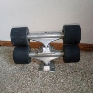 Independent Trucks Iron Cross Logo With Set of Penny Wheels 7.5" Axle Length